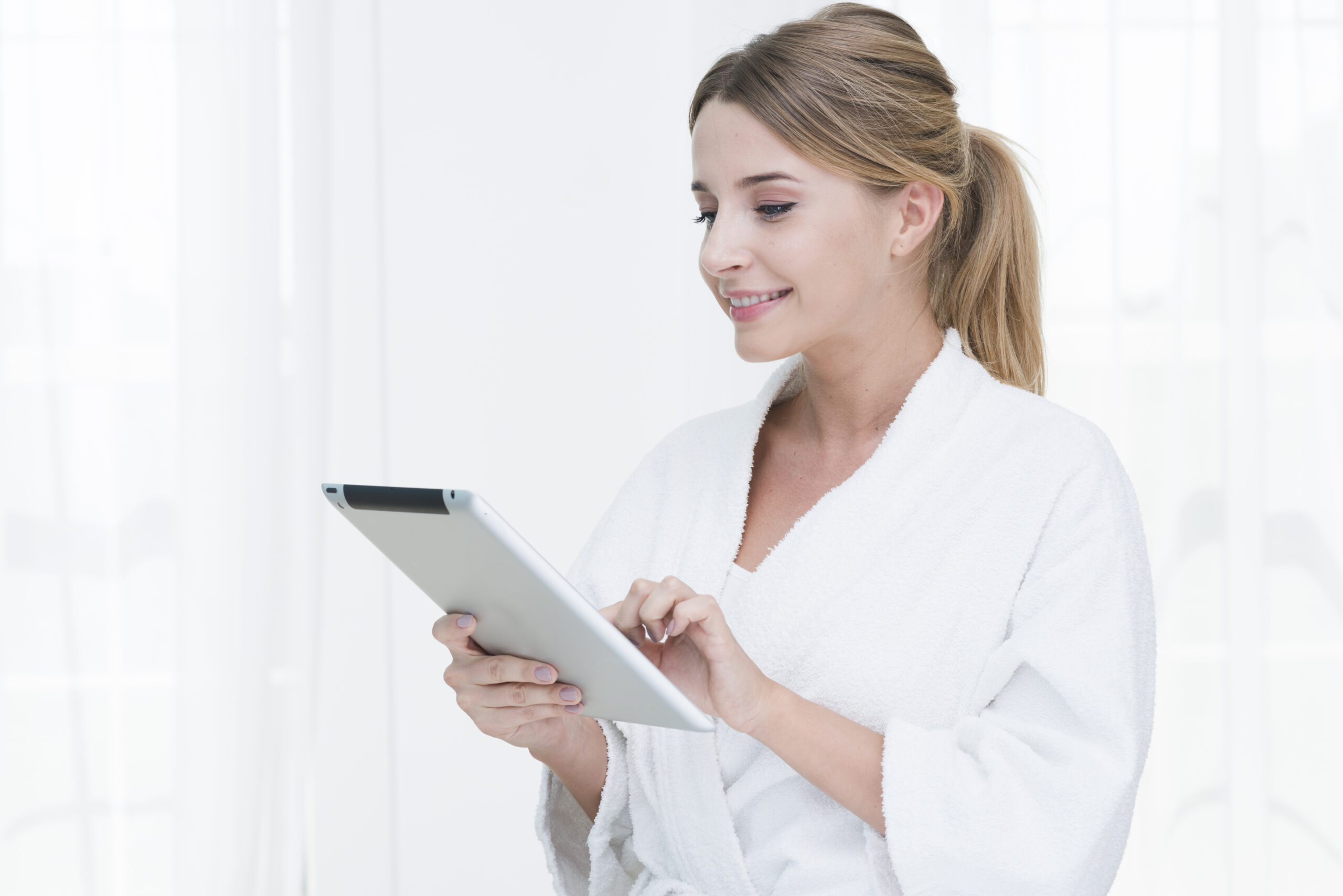 DIAGNÓSTICO DERMATOLÓGICO POR IMAGEN – RÁPIDO, CLARO Y SIN DESPLAZAMIENTOS